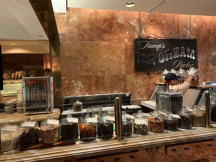 Trump Ice Cream Parlor Picture 10