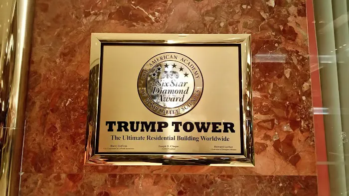 Trump Cafe Picture 3