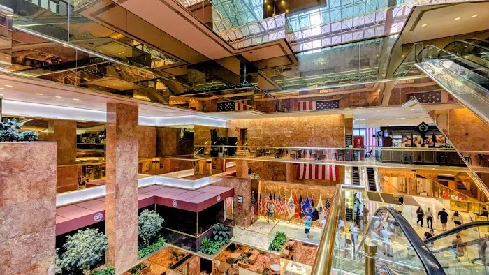 Trump Cafe Picture 1