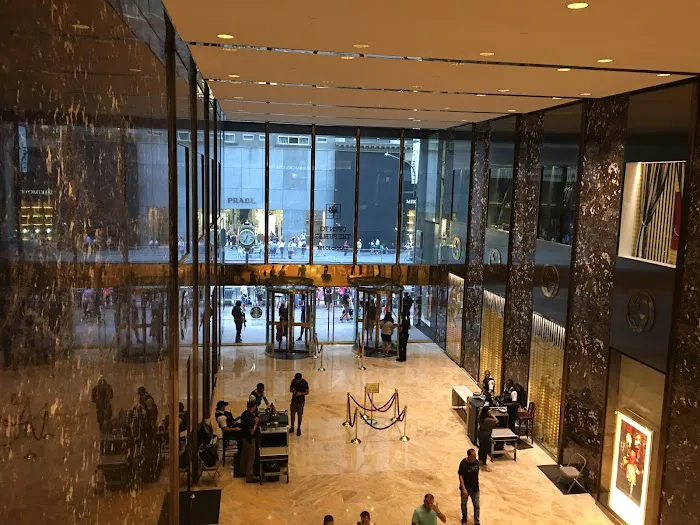 Trump Cafe Picture 4