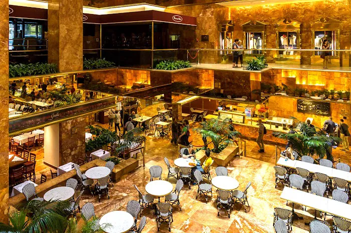 Trump Cafe Picture 6