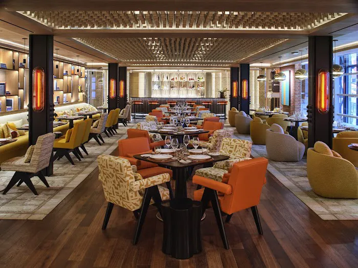 Le Café Louis Vuitton NYC Picture 2