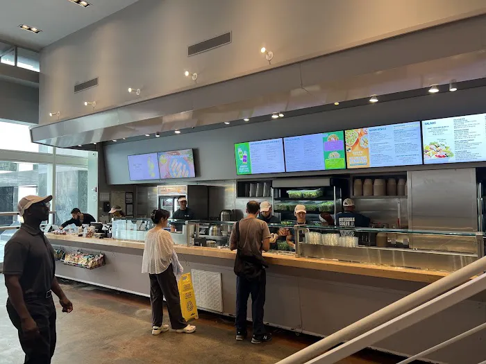 Chopt Creative Salad Co. Picture 1
