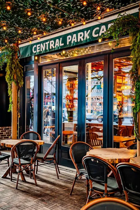 Central Park Cafe Picture 4