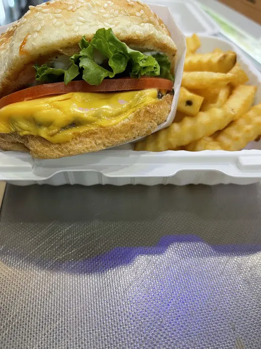 Halo deli inc Picture 1