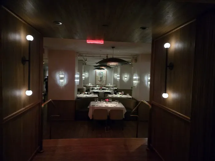Gabriel's Bar & Restaurant Picture 8