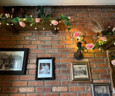 Lilly's Cocktail and Wine