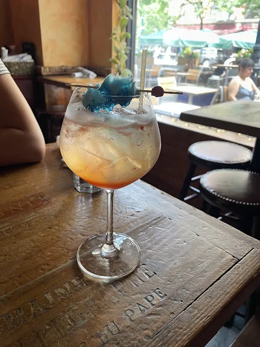 Lilly's Cocktail and Wine Picture 3