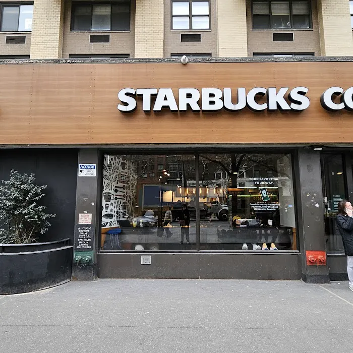 Starbucks Picture 10