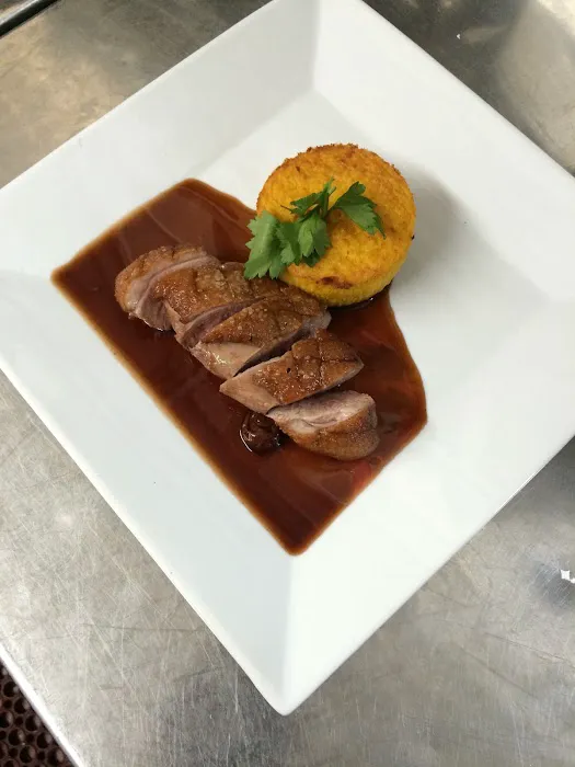 Manny’s Bistro Picture 3