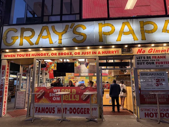 Gray's Papaya Picture 7