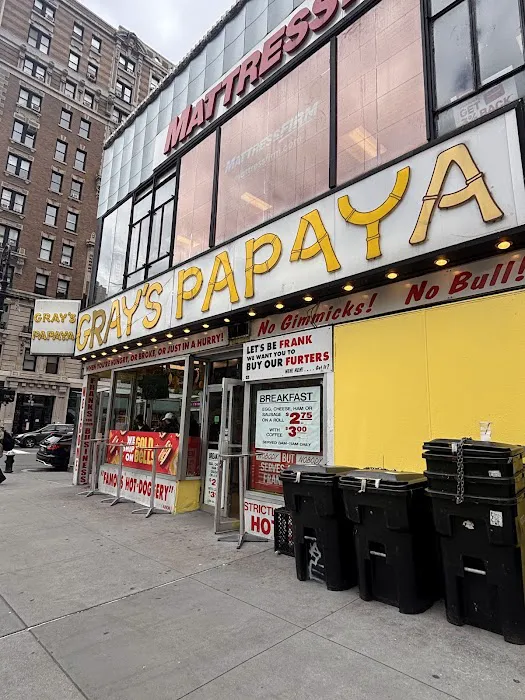 Gray's Papaya Picture 10