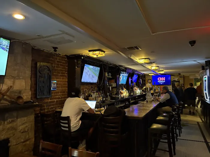 Emerald Inn Picture 7