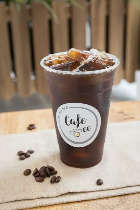 Cafe Bee Picture 4