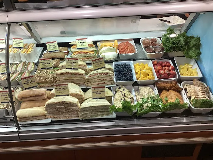 Green Cafe Picture 6