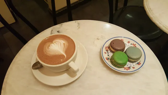 Macaron Café Picture 1