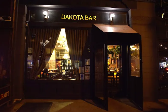 The Dakota Bar Picture 9