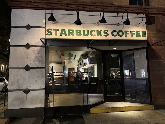 Starbucks Picture 1