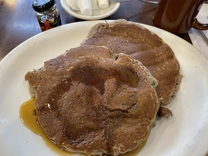 Utopia Diner Picture 9