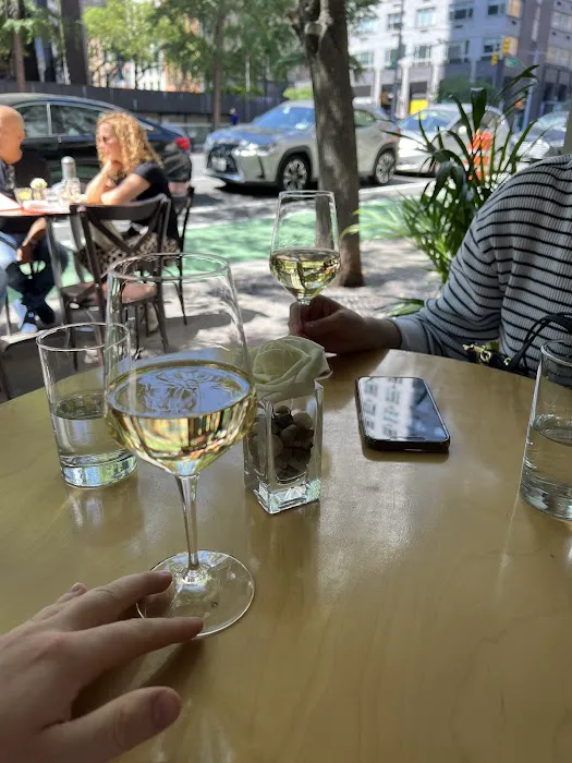 Serena's Wine Bar Picture 4