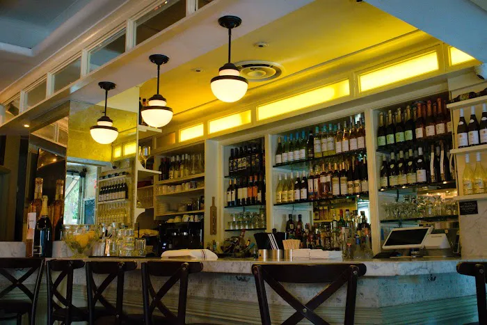 Serena's Wine Bar Picture 9