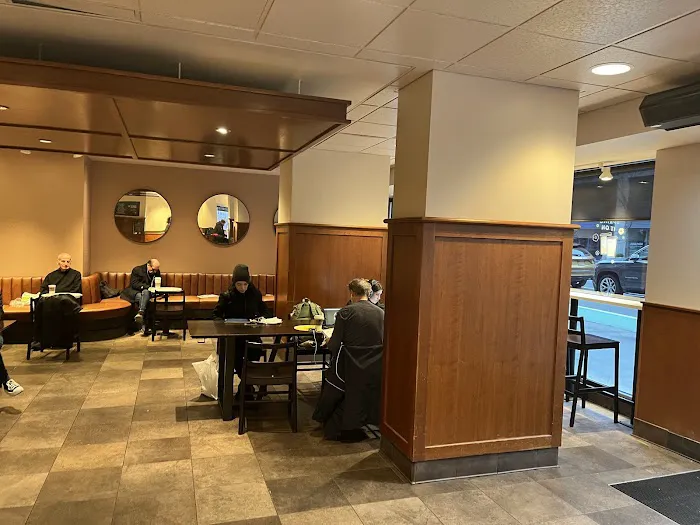 Starbucks Picture 4