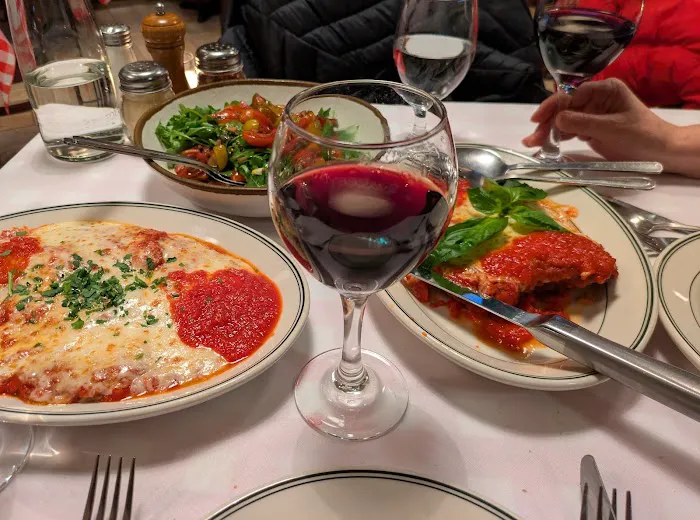 Tony's Di Napoli Picture 1