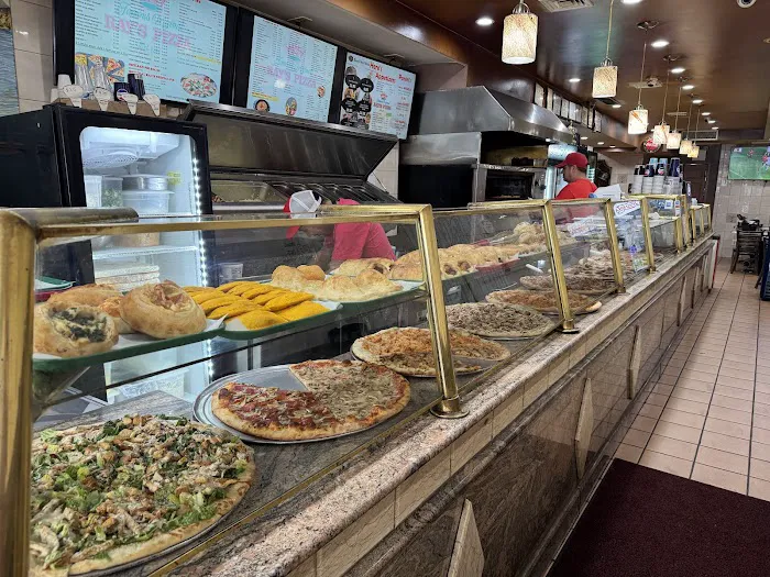 Famous Original Ray's Pizza Picture 1