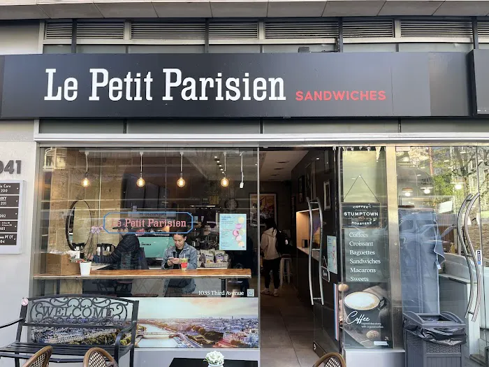 Le Petit Parisien Picture 6