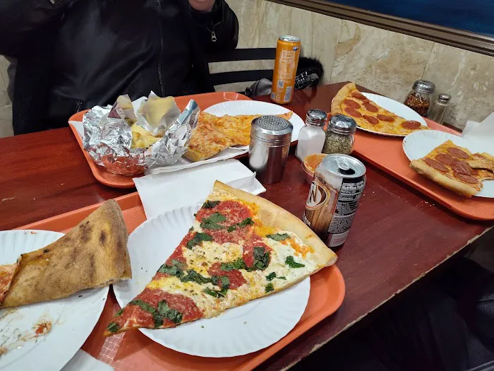 Famous Famiglia Pizzeria Picture 9