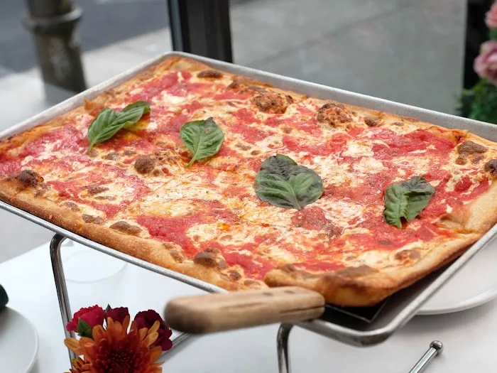 Patsy's Pizzeria Picture 10