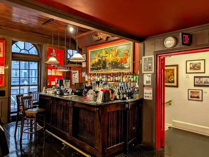 128 Bar & Bistro Picture 6