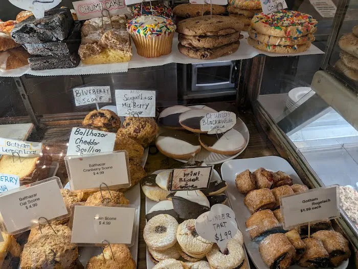 Gotham Cafe Picture 5