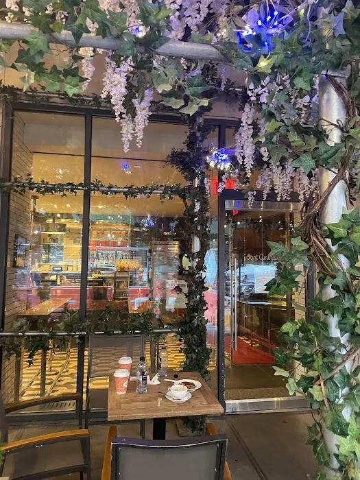 Sant Ambroeus Coffee Bar at Loews Regency Hotel Picture 7