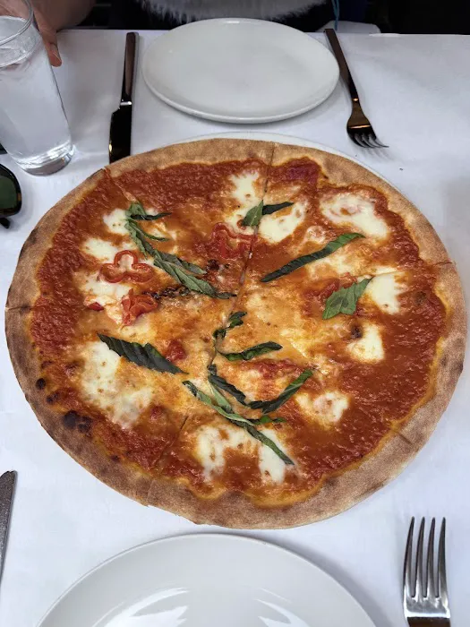 Serafina Always 61st (UES) Picture 2