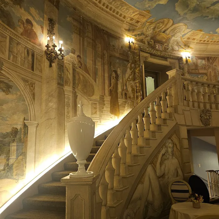 The Rotunda Picture 4