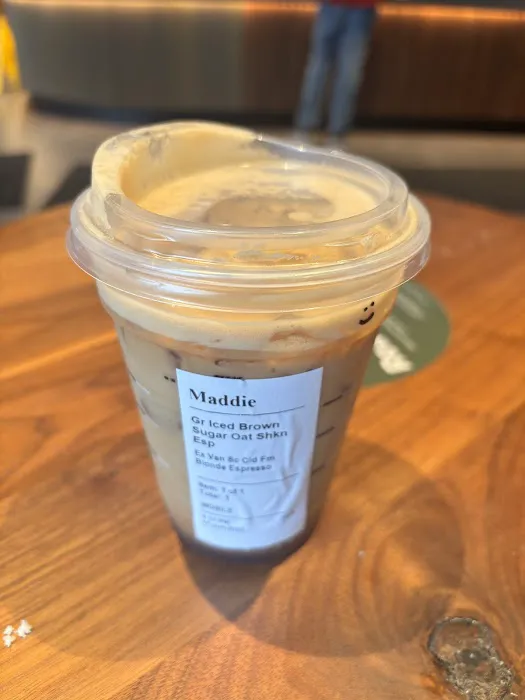 Starbucks Picture 7
