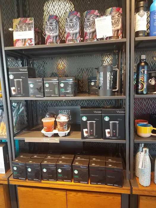 Starbucks Picture 6