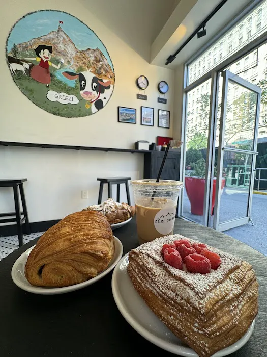 Zuri Coffee Picture 5