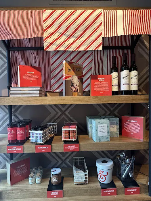 Salt & Straw Picture 6