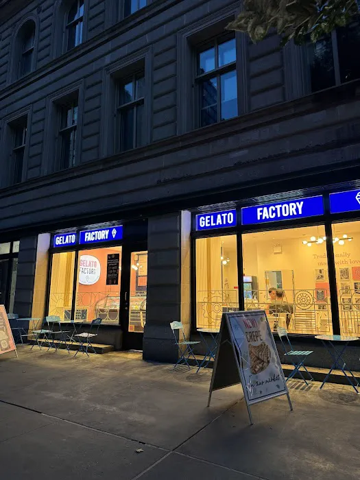 Gelato Factory Picture 4