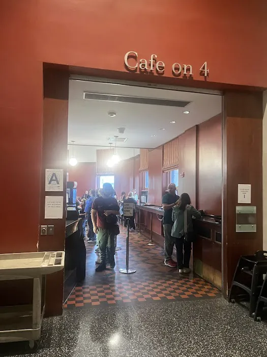 Cafe on 4 Picture 1