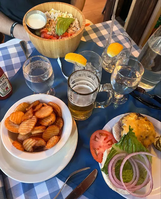 Beach Cafe Picture 4