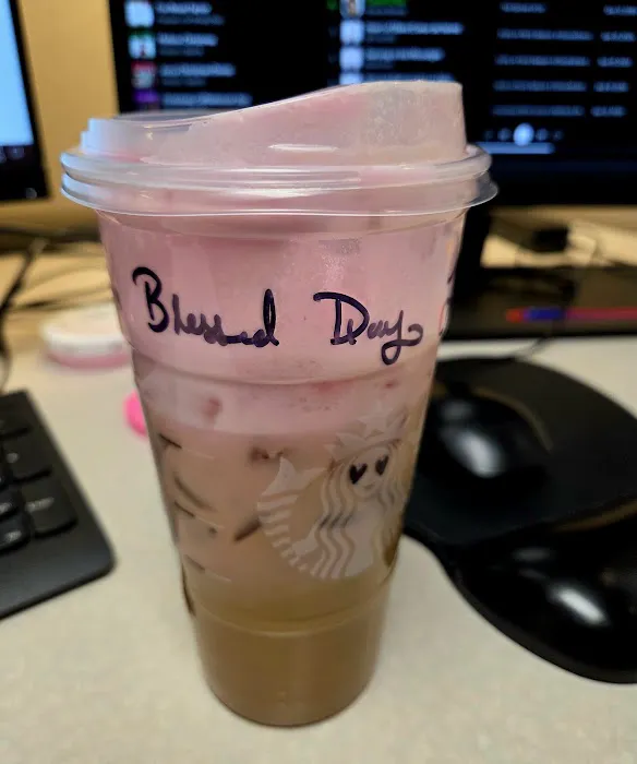 Starbucks Picture 3