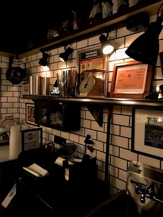 Vanguard Wine Bar (Upper East Side) Picture 6