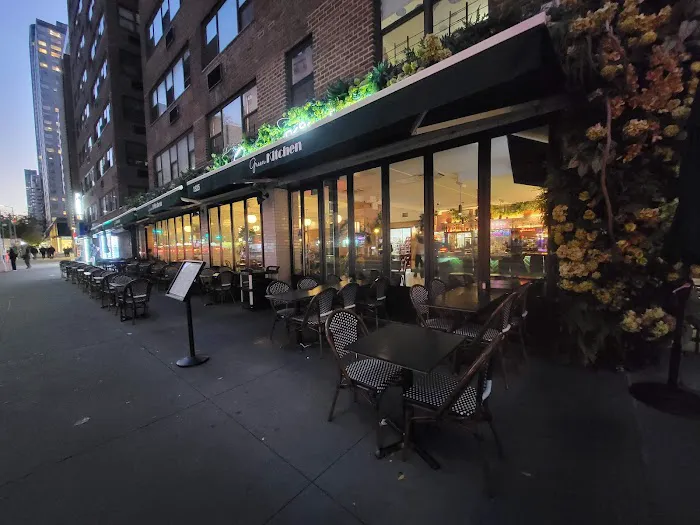 Green Kitchen 70th Street Picture 8