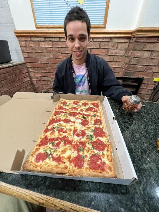 Mariella Pizza Picture 10