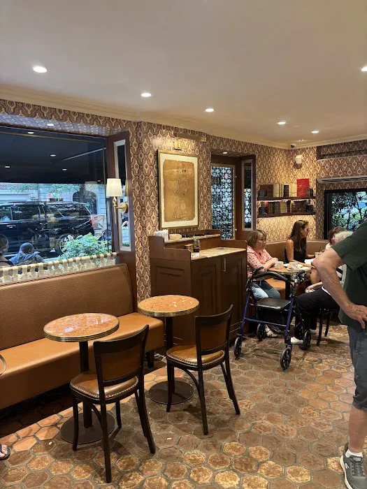 Bel Ami Cafe Picture 2