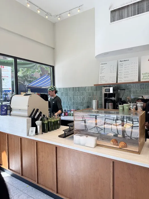 Blank Street Coffee Picture 3