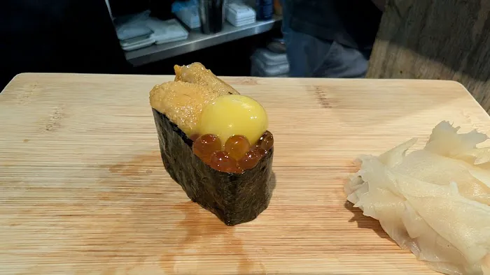 Tanoshi Sushi Sake Bar Picture 8